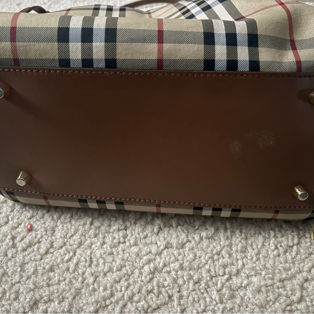 Burberry Tan and Red Check Shoulder Bag - Picture 6 of 9